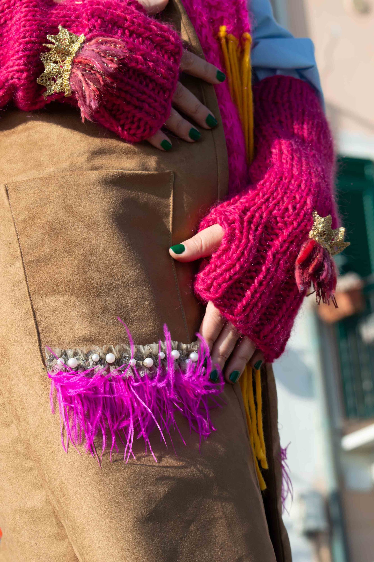 Gilet in suede con fodera in seta vintage - Suede waistcoat, silk lining with floral pattern