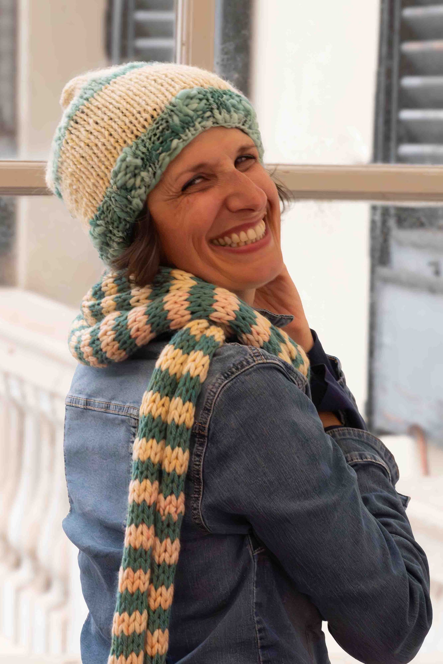 Sciarpa in lana a righe verde salvia e vaniglia melange - Woolen scarf striped in sage green and vanilla yellow