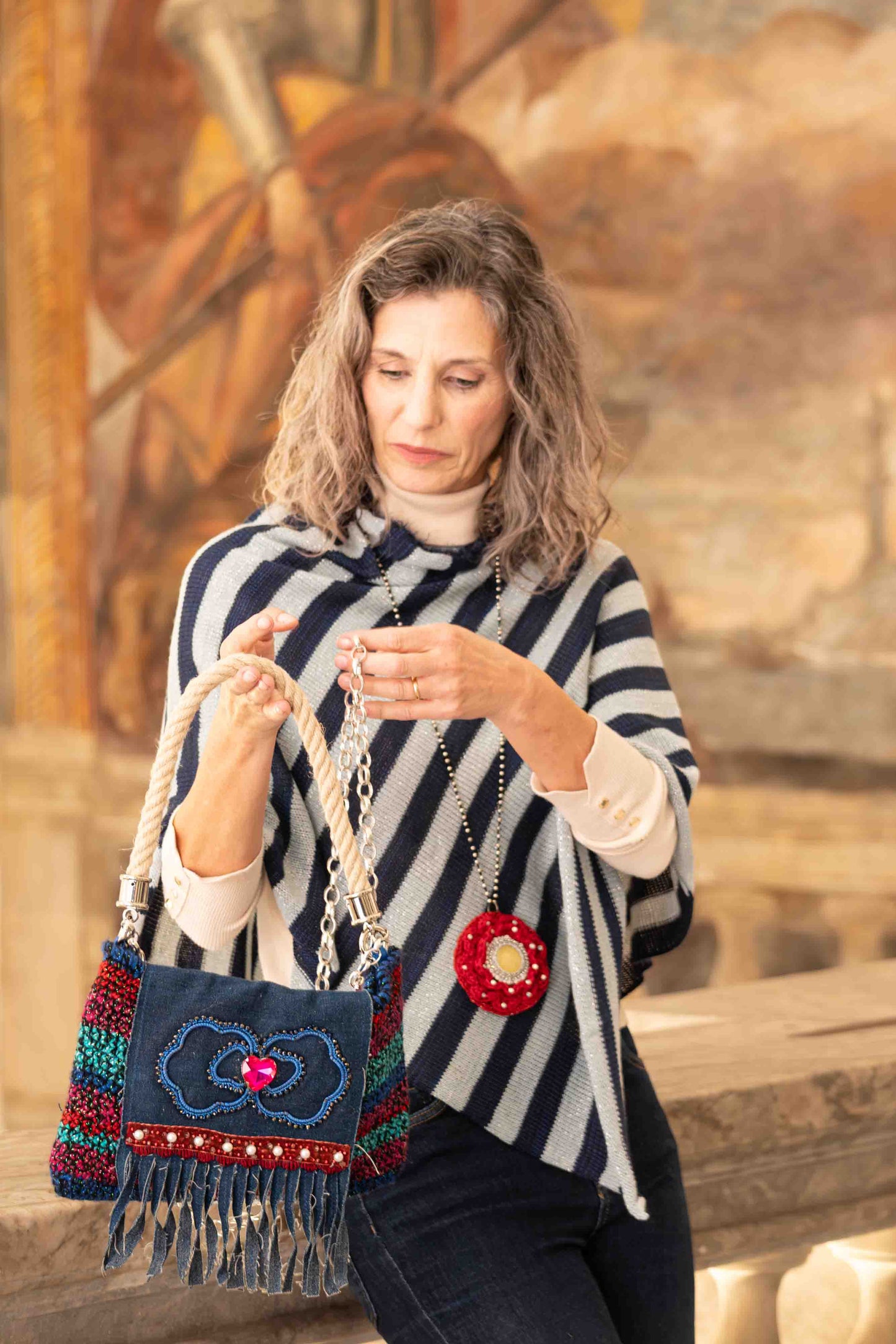 Borsa pochette crochet in lana con patella in jeans - Crocheted wool clutch bag with denim flap