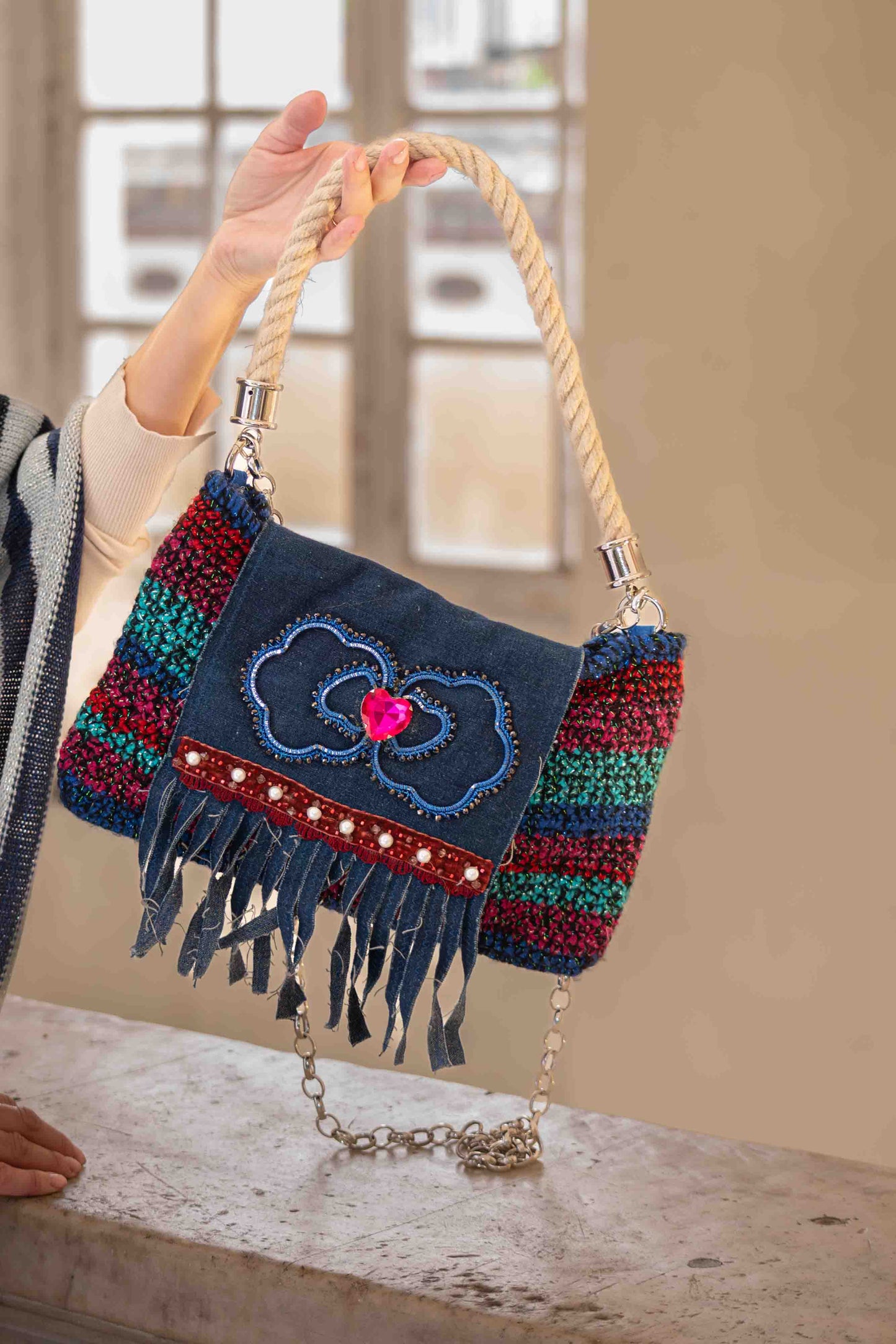 Borsa pochette crochet in lana con patella in jeans - Crocheted wool clutch bag with denim flap