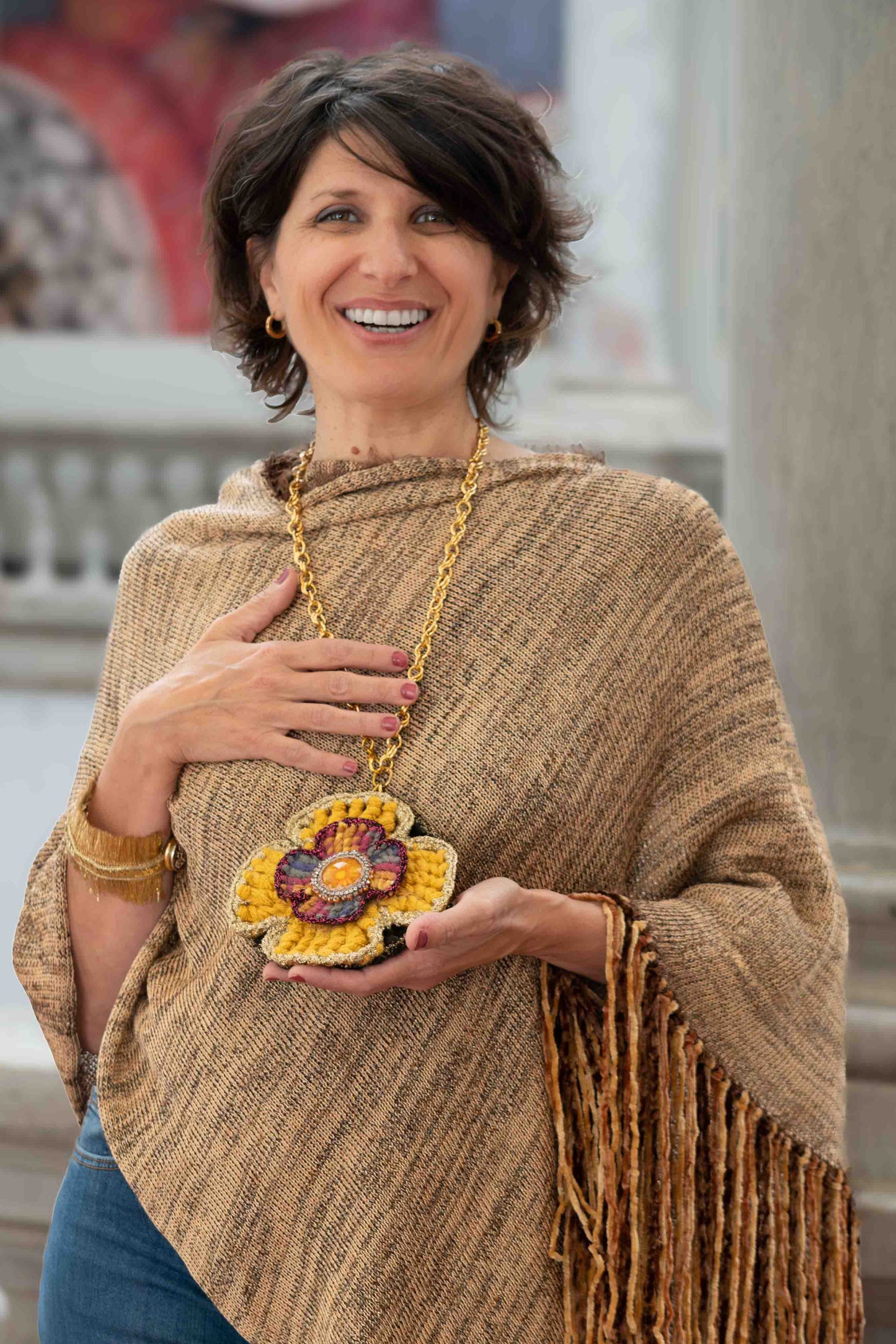 Collana con ciondolo a 3 fiori lavorati a crochet - Necklace with 3 crocheted flowe pendant