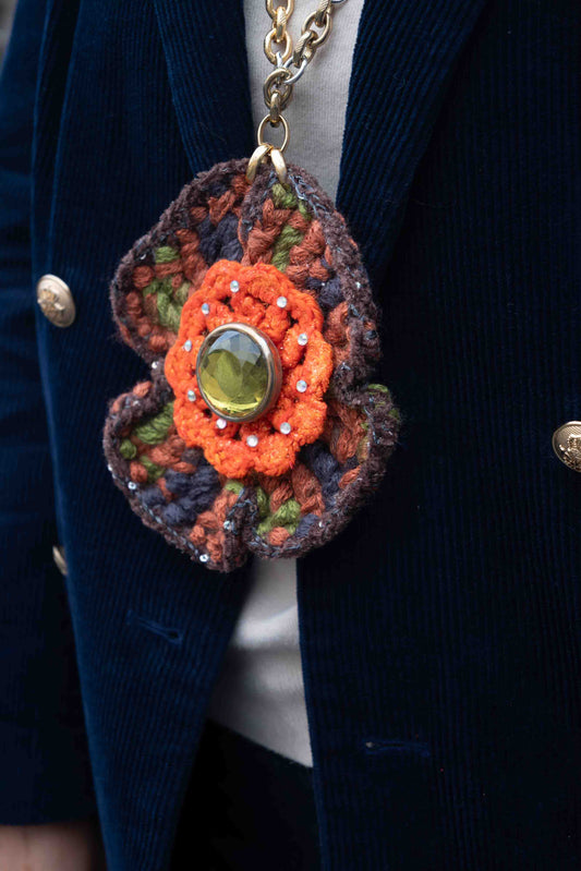 Collana con fiori crochet -  Necklace with crocheted flowers