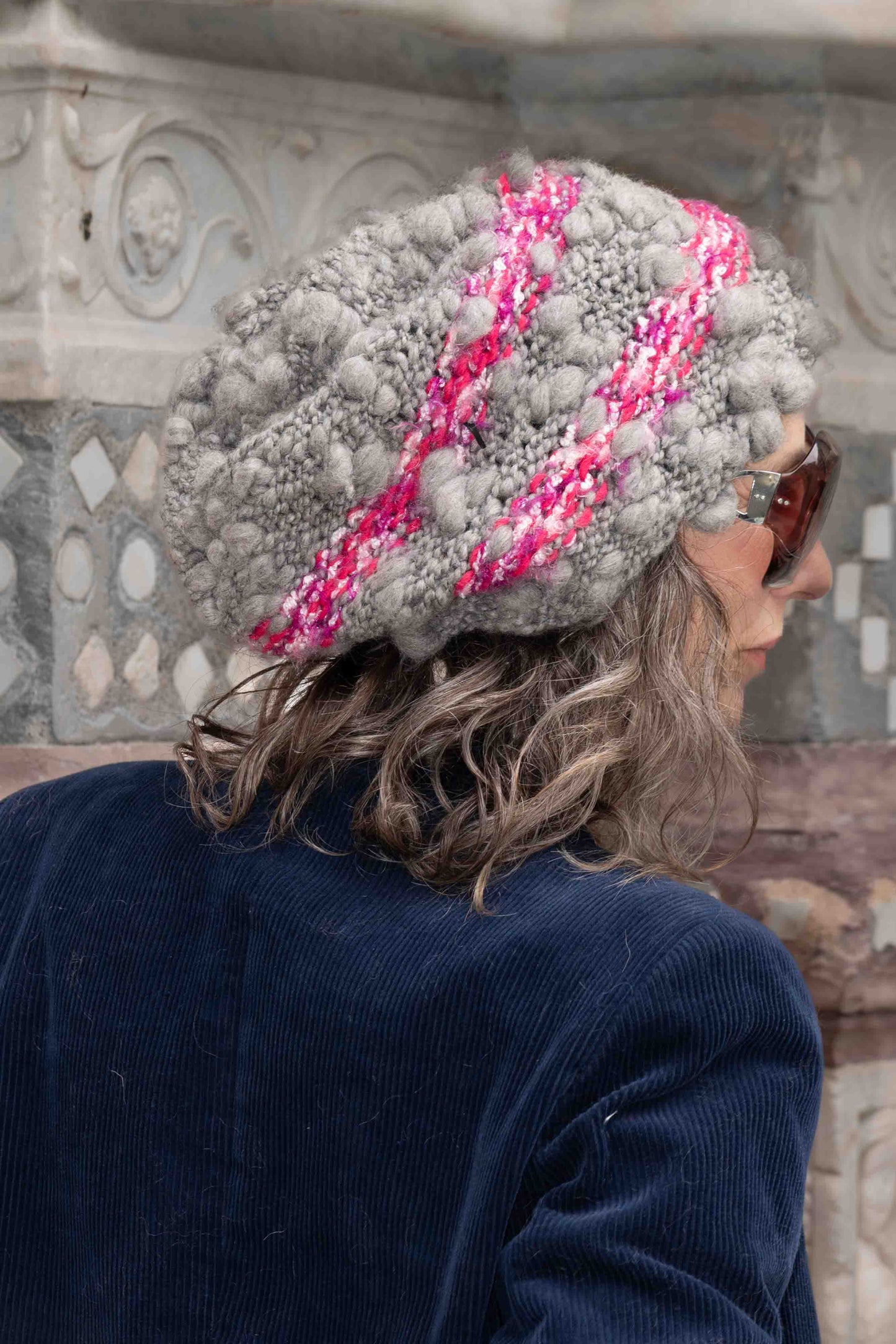 Berretto in lana biologica grigia e bouclè rosa - Grey biologic and pink bouclè wool hat