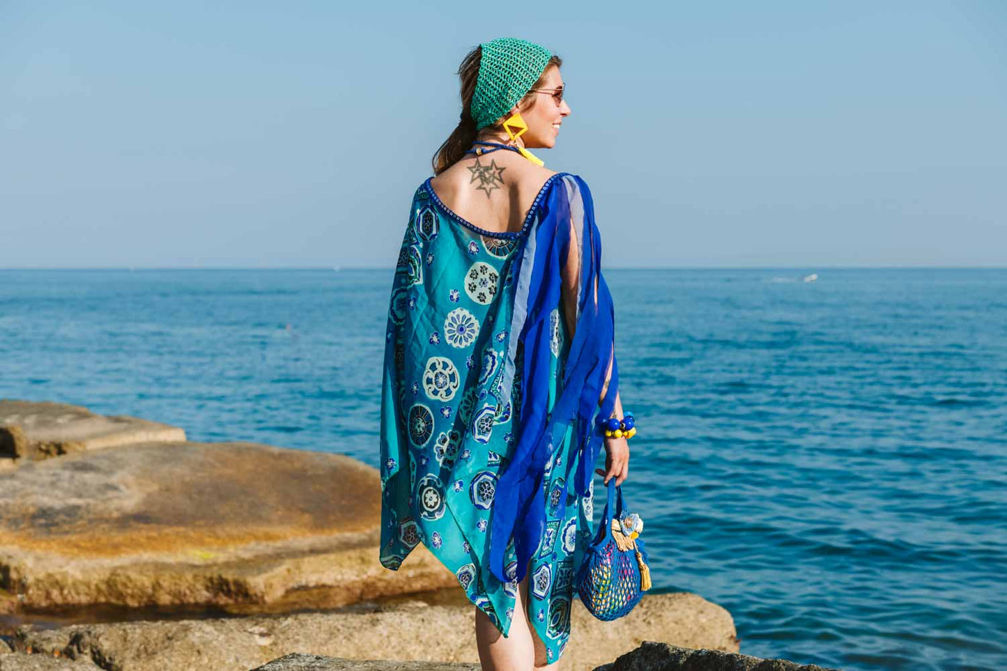 Poncho in georgette monospalla - One-shoulder georgette poncho