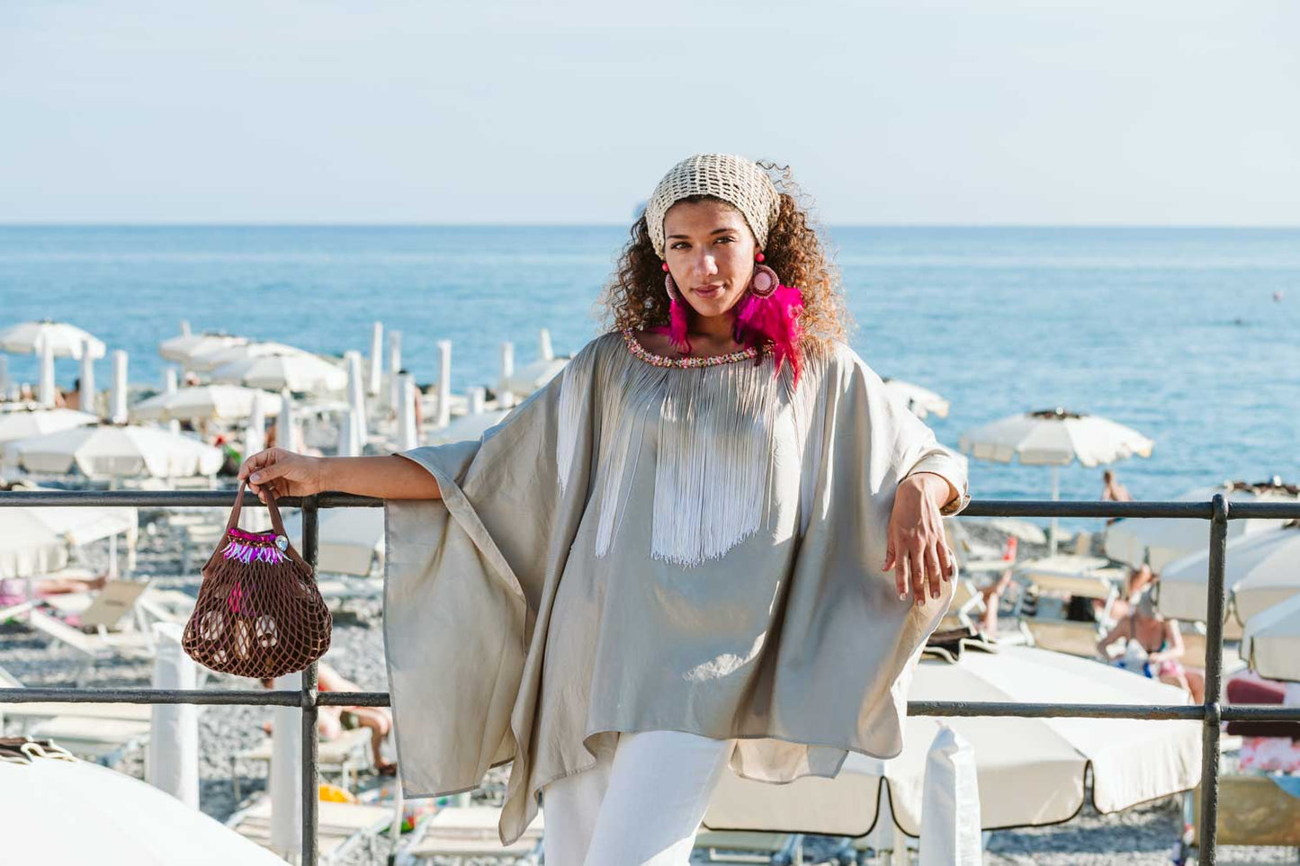 Poncho in seta con colletto con frange - Silk poncho with fringes collar
