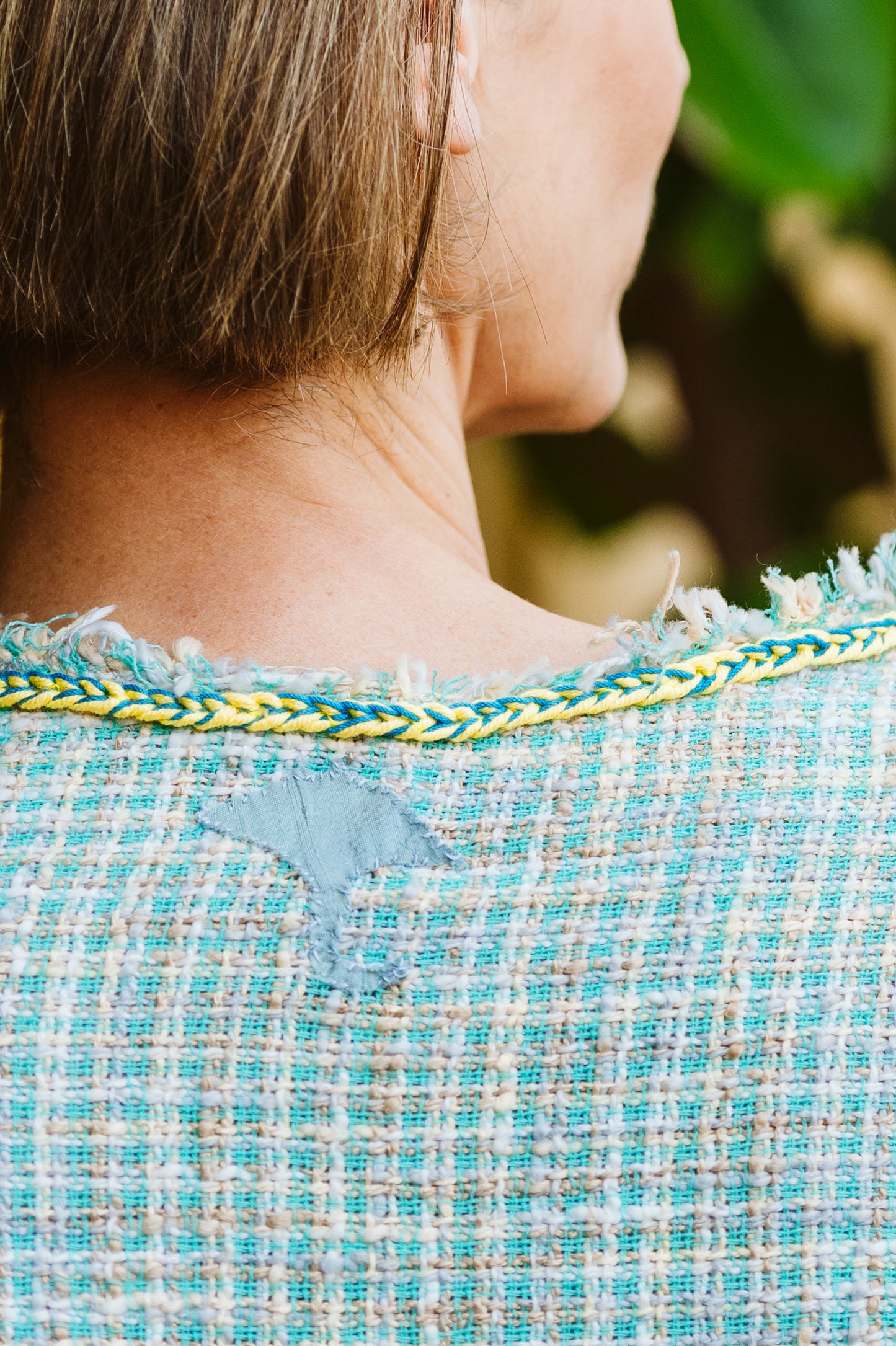 Cappa tessuto Chanel con frange - Chanel fabric cape with fringes