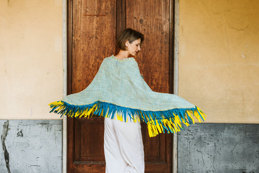Cappa tessuto Chanel con frange - Chanel fabric cape with fringes