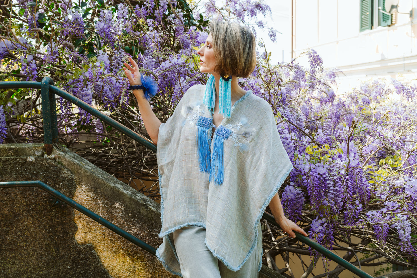 Cappa in lino azzurra - Linen light blue cape