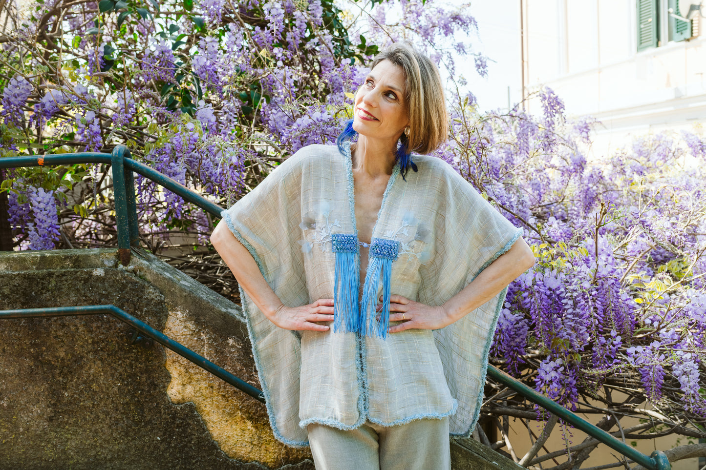 Cappa in lino azzurra - Linen light blue cape