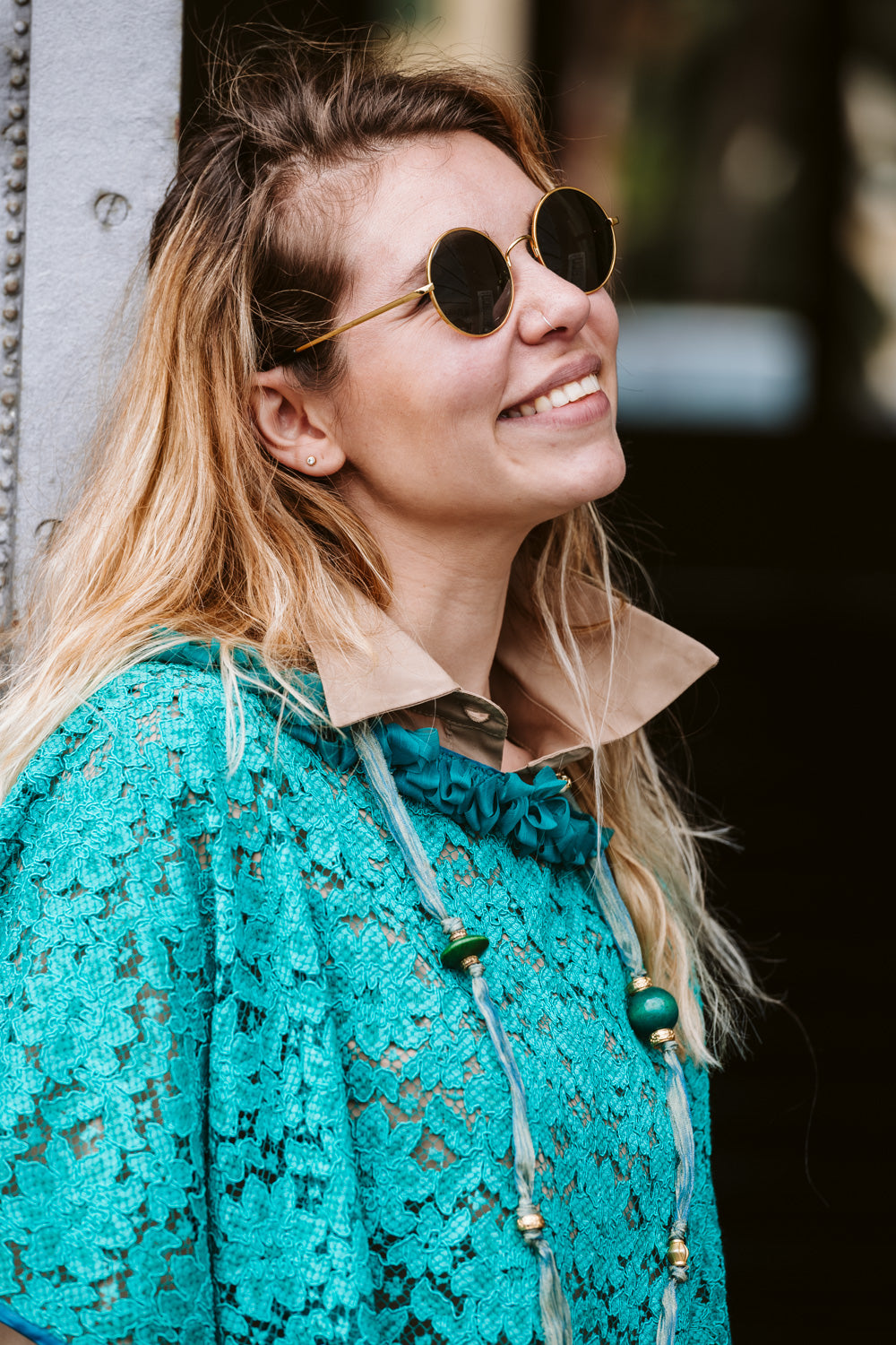 Poncho in pizzo verde smeraldo - Emerald green embossed lace poncho
