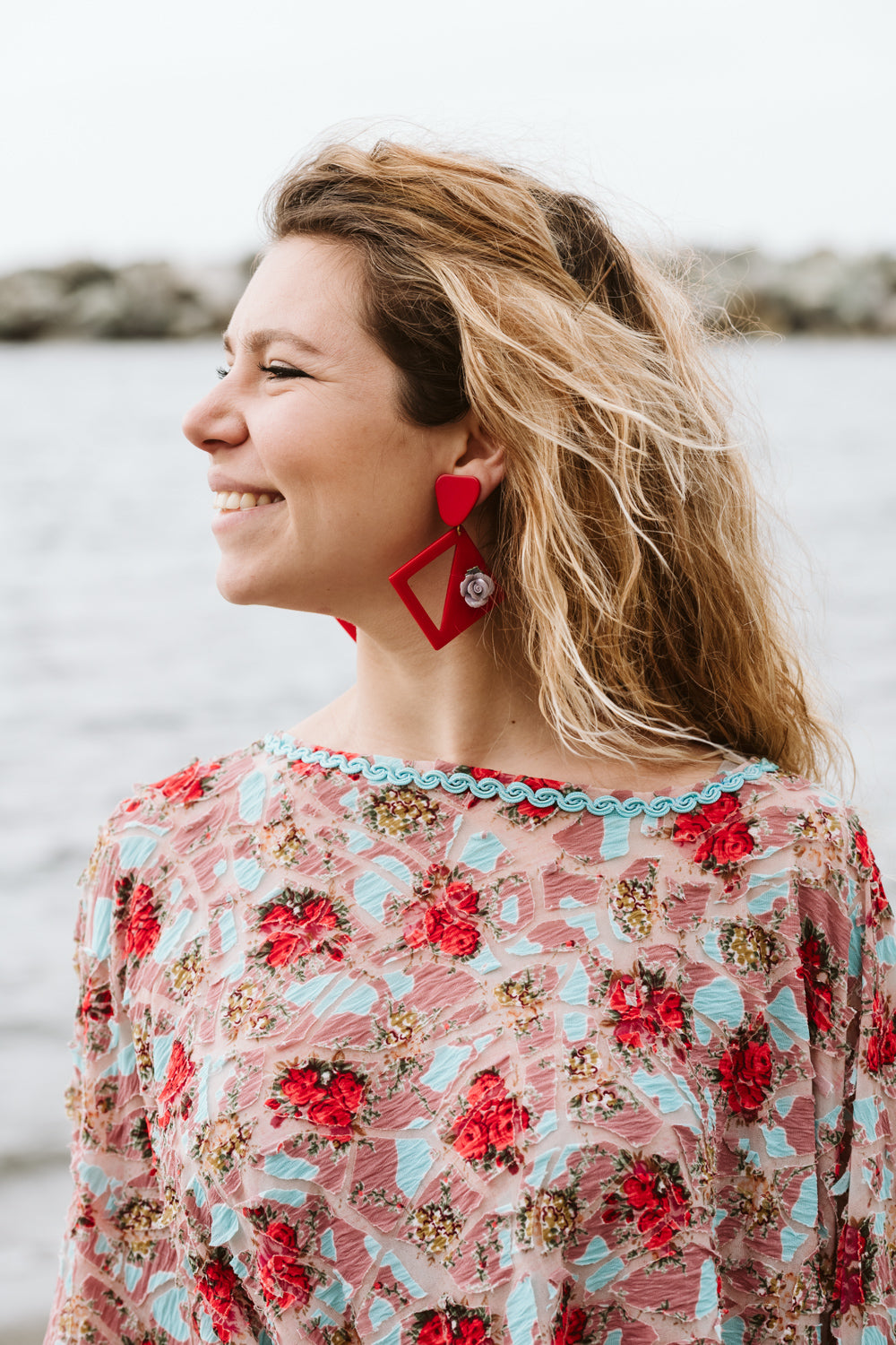 Poncho in jersey fantasia floreale in rilievo - Jersey poncho with embossed floral pattern