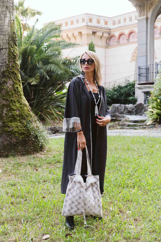 Kimono in lana con passamaneria gioiello - Wool kimono with jeweled trimmings