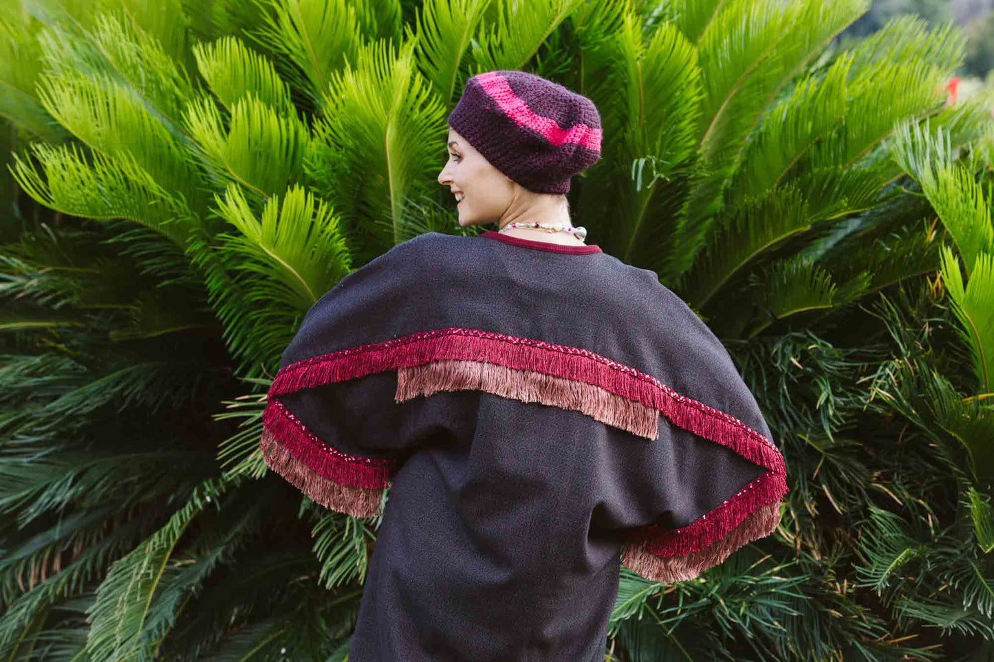 Kimono in lana dettagli rosso cherry - Cherry red detailed wool kimono