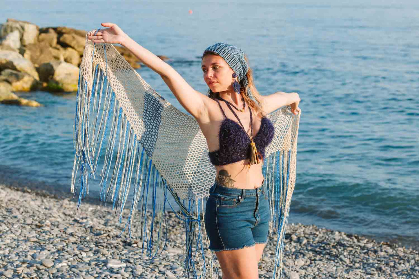 Scialle in lino e lurex con frange - Linen and lurex yarns shawl with fringes