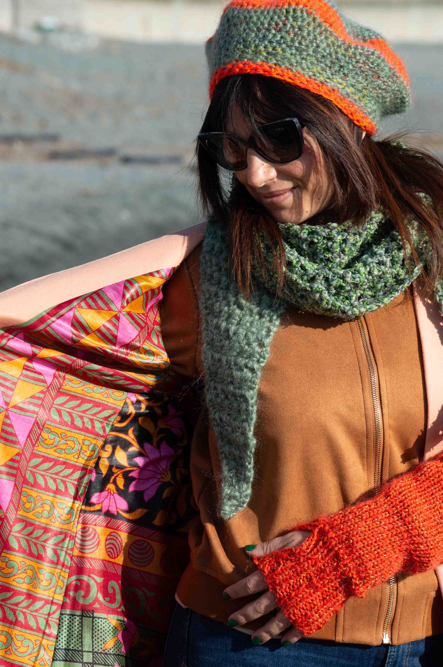 Berretto basco in lana arancione e verde - Basque hat in orange and green wool