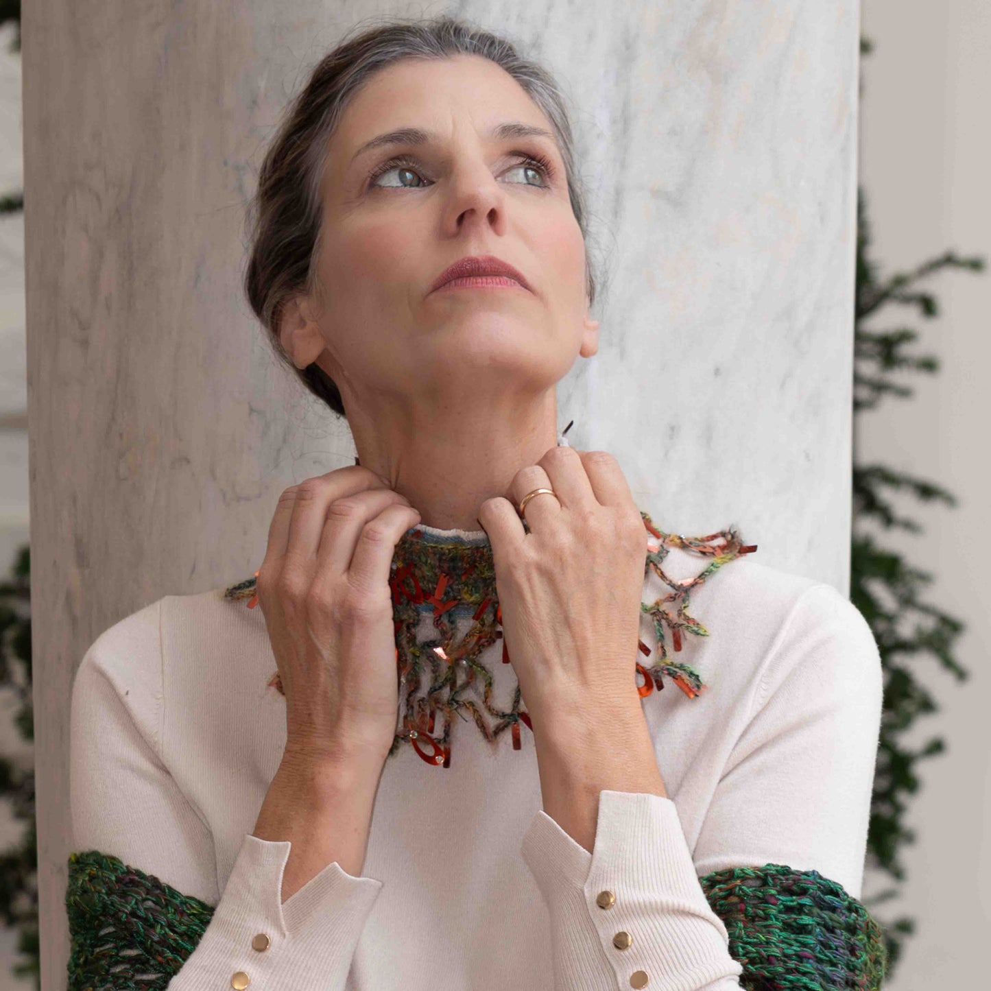 Collana gorgera in jeans, mohair e paillettes - Denim, sequins and mohair woolen gorget necklace