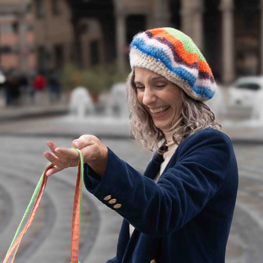 Berretto basco in lana multicolor a righe - Multicolored striped woolen Basque hat