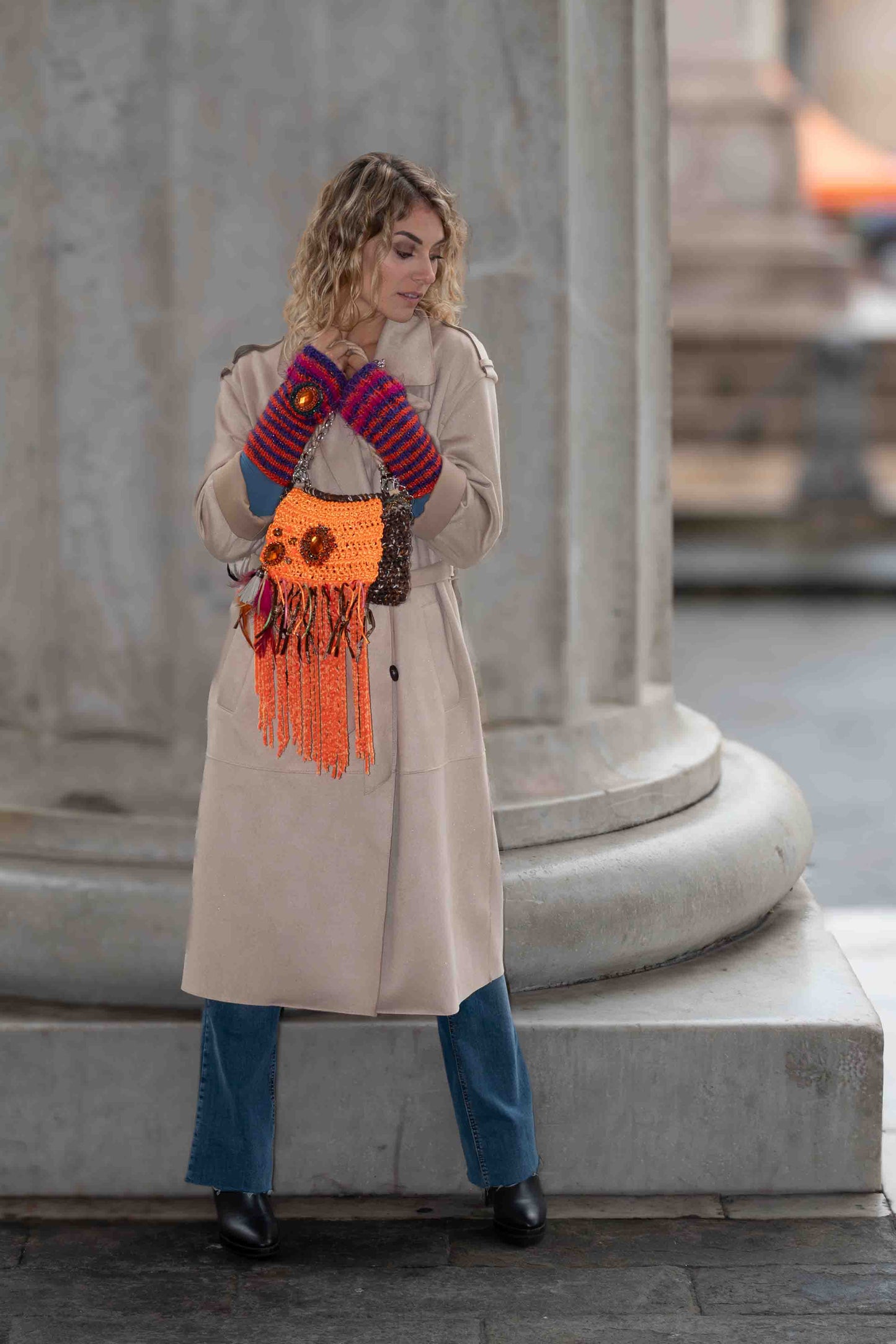 Pochette crochet marrone con patella arancione - Brown crocheted clutch bag with orange flap