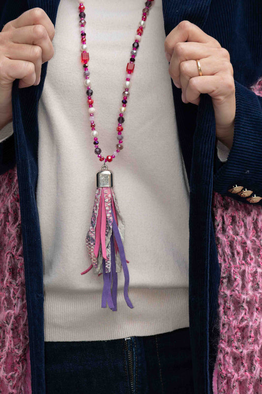 Lunga collana con nappa in pelle - Long necklace with leather tassel